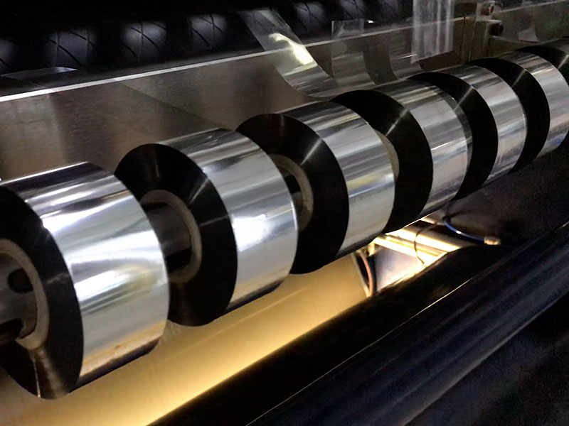 全面解析碳帶分切機(jī)的工作原理與性能特點(diǎn)